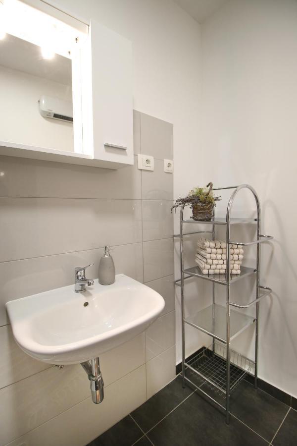 Apartman Valeria สปลิท ภายนอก รูปภาพ